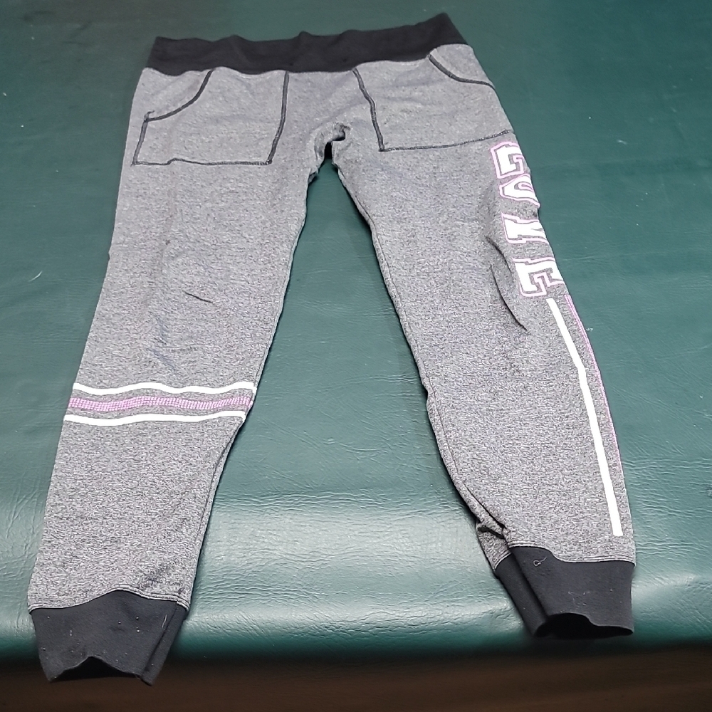 **Women's' Gray Active Joggers with Pink Accent - Unknown Brand**